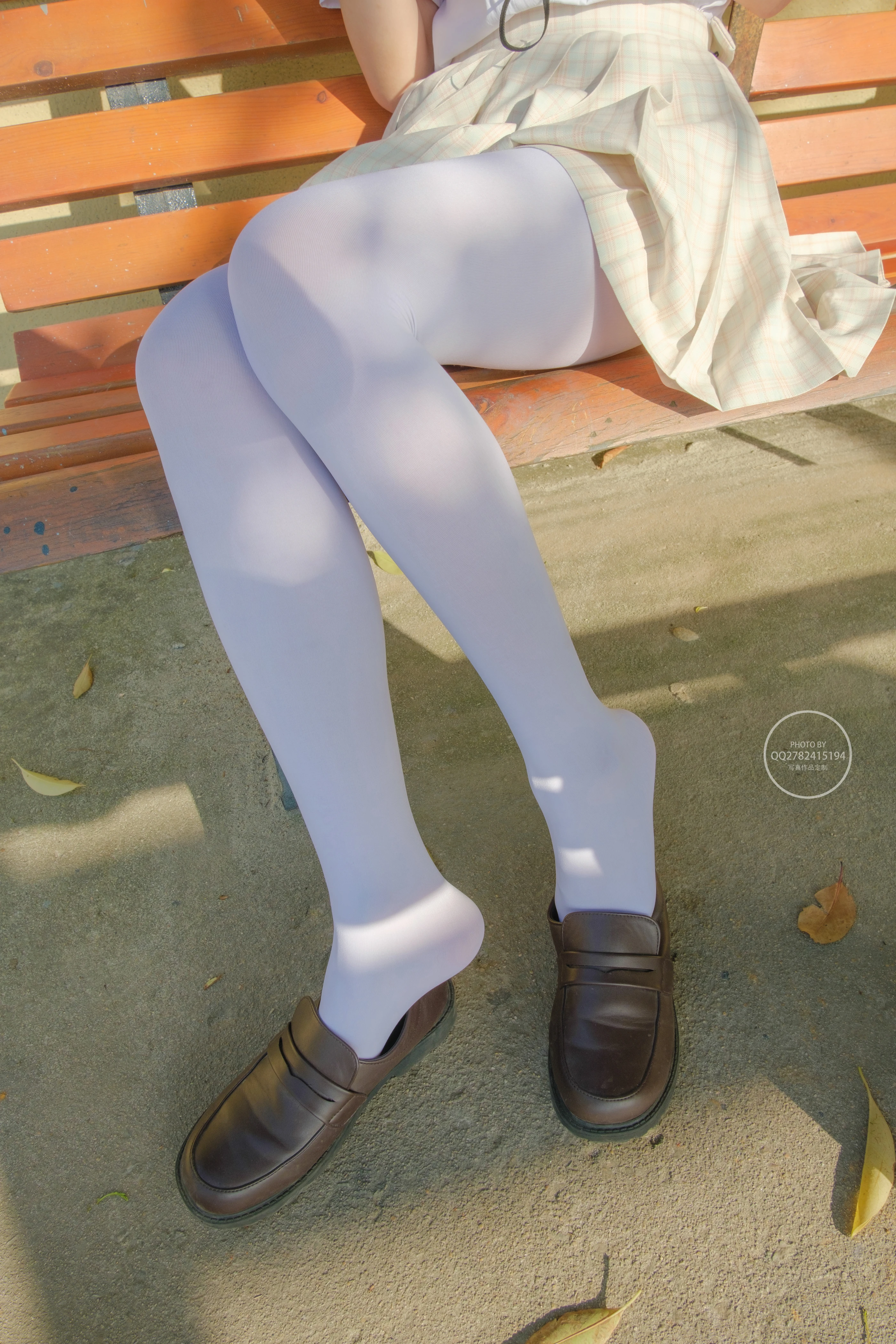 森萝财团 有料 NO.040 海边JK制服白丝 [95P]插图6